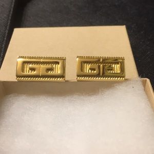 🔥 “GIVENCHY” VINTAGE 1980 CUFF LINKS-PRICE DROP‼️
